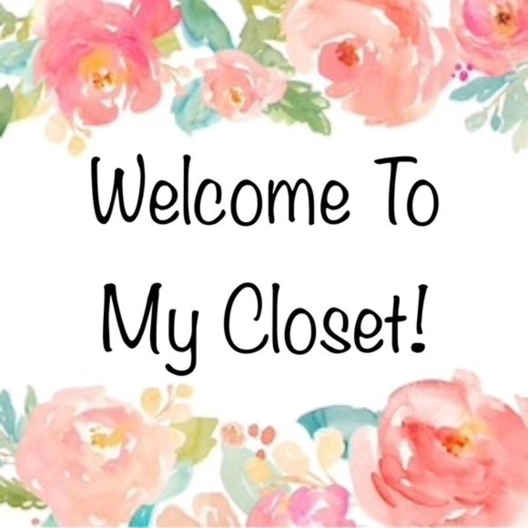 Welcome To My Closet - Picture 1 of 1